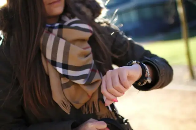 Jak rozpoznać oryginał szalika Burberry i uniknąć podróbek