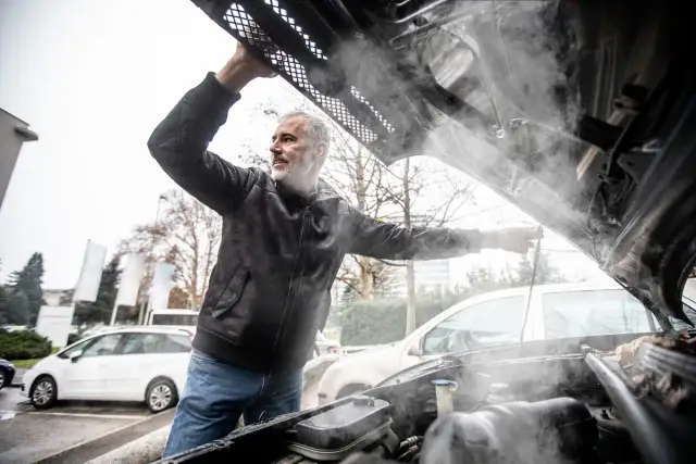 Czy zatarty silnik odpali? Ryzyko i co warto wiedzieć przed próbą