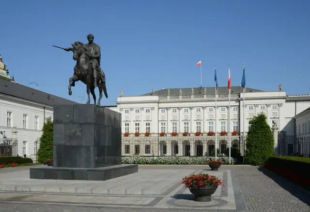 Pałac Namiestnikowski: fascynująca historia warszawskiej siedziby prezydenta