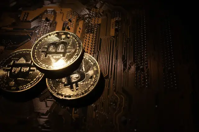Inwestowanie w kryptowaluty: Przewodnik po dynamicznym rynku
