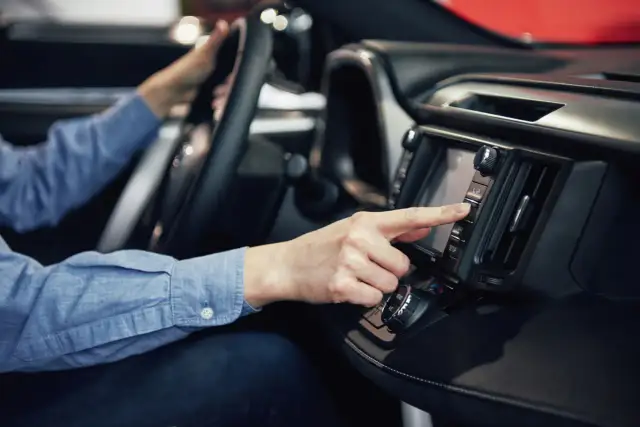 Dlaczego warto wybrać elektryczne Volvo? Zalety i korzyści dla kierowcy