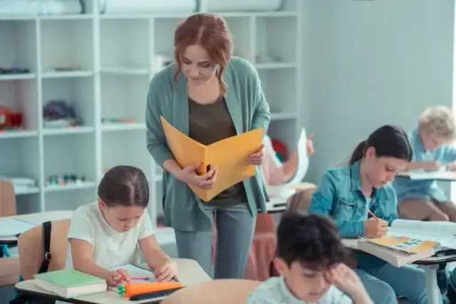 Jak napisać dostosowanie wymagań edukacyjnych w edukacji wczesnoszkolnej, aby wspierać uczniów?