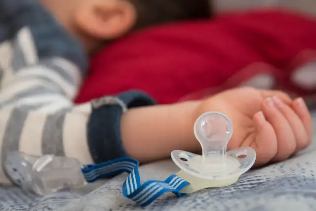 Jak odzwyczaić dziecko od smoczka? Skuteczne metody i wsparcie