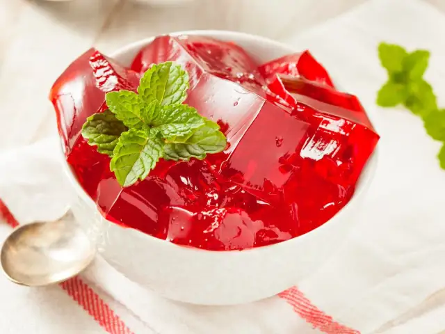 Ile tężeje galaretka? Szybkie sposoby i triki na sukces