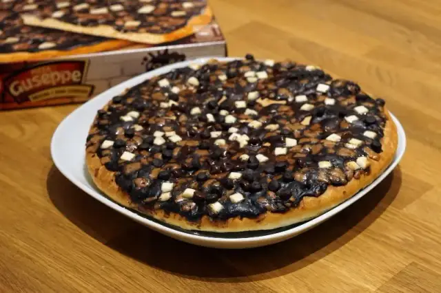 Gdzie kupić pizzę guseppe czekoladową? Sprawdź najlepsze oferty