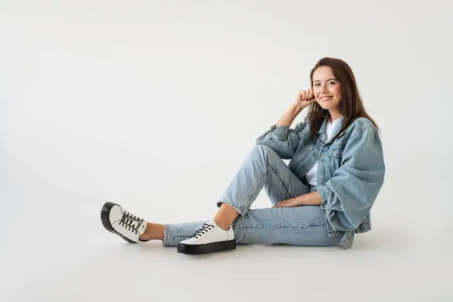 Jakie buty do jasnych spodni - najlepsze stylizacje na każdą okazję