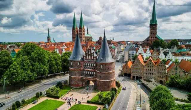 Co zwiedzić w Niemczech? Kompletny przewodnik po atrakcjach!