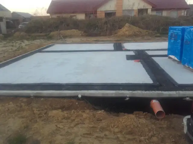 Płyta fundamentowa czy tradycyjny fundament - co wybrać?