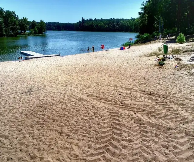 Jezioro Lubiechowskie: idealne miejsce na relaks i wędkowanie