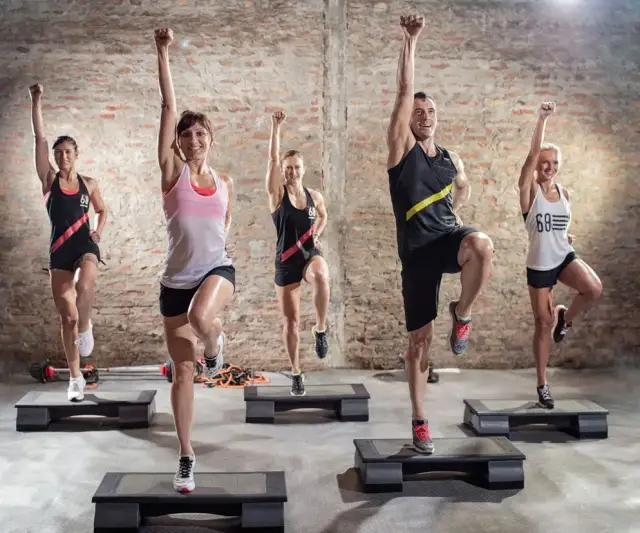 Trening aerobowy: Jak zacząć? Korzyści, ćwiczenia i efekty