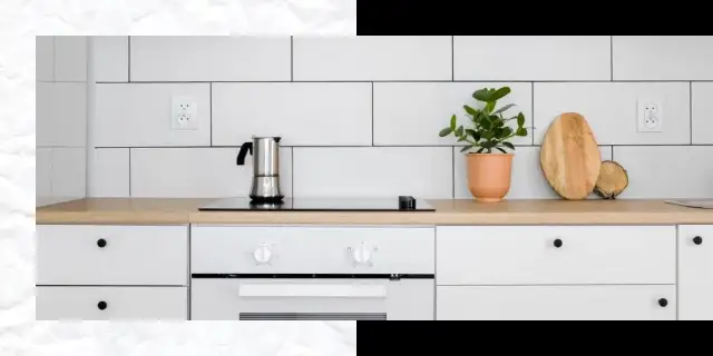 Jakie uchwyty do białych mebli kuchennych - wybierz idealne rozwiązania