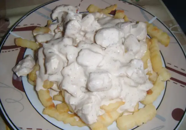 Jaki sos do frytek? Odkryj najlepsze przepisy na pyszne dodatki