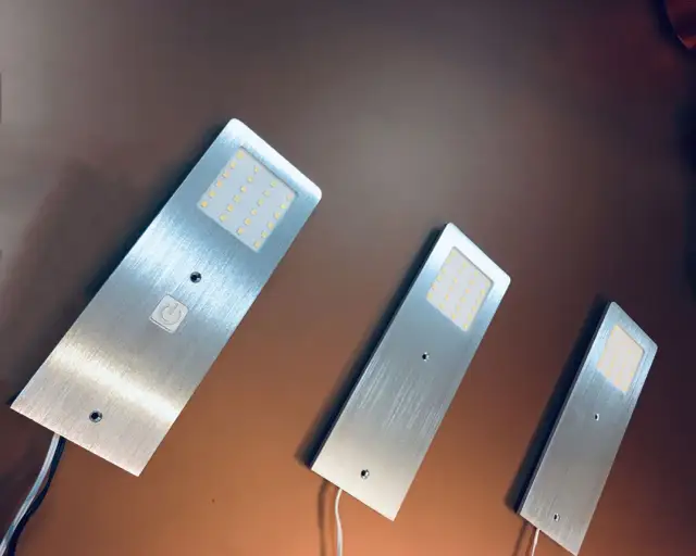 Flache LED-Unterbauleuchten für die Küche: Effiziente Beleuchtungslösungen