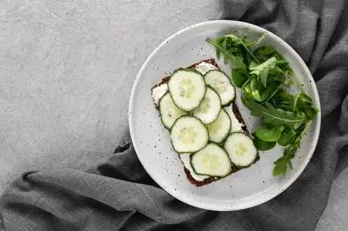 Jak zacząć dietę wegańską i uniknąć typowych błędów dietetycznych