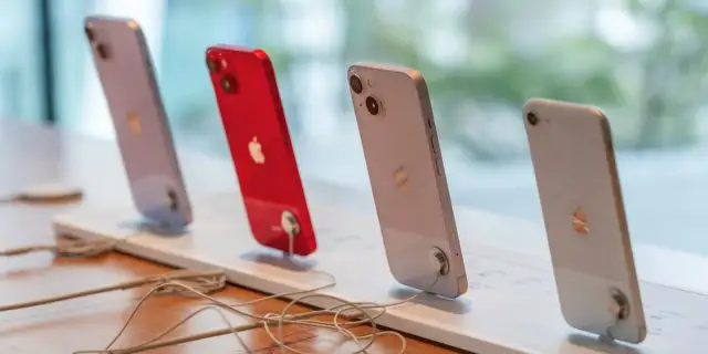 Kiedy wyszedł iPhone SE? Daty premier, ewolucja i przyszłość serii