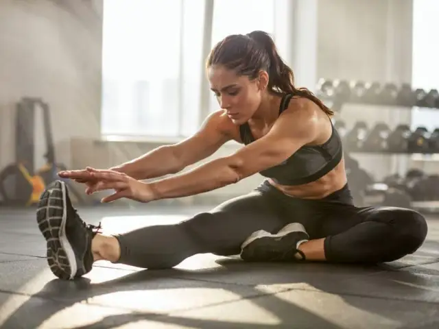 Zakwasy po treningu co robić? Skuteczne sposoby na ulgę i regenerację