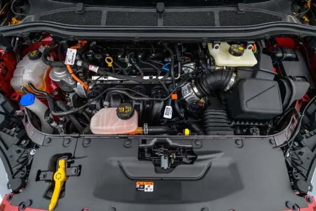 Ford S-Max jaki silnik wybrać? Sprawdź najlepsze opcje silników