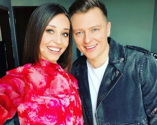 Z kim jest Rafał Brzozowski? Poznaj szczegóły jego związku z Malwiną Kusior.