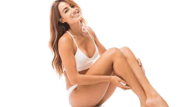 Depilacja laserowa nóg: Ile kosztuje? Opłacalna inwestycja?