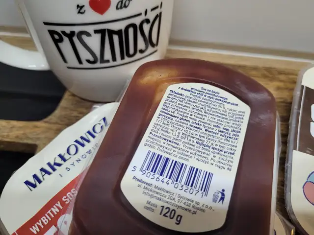 Sos Makłowicza z pomidorów i chili. Sprawdź, co tak naprawdę znajduje się w składzie sosów Roberta Makłowicza: pomidory, chili, cukier, ocet spirytusowy.