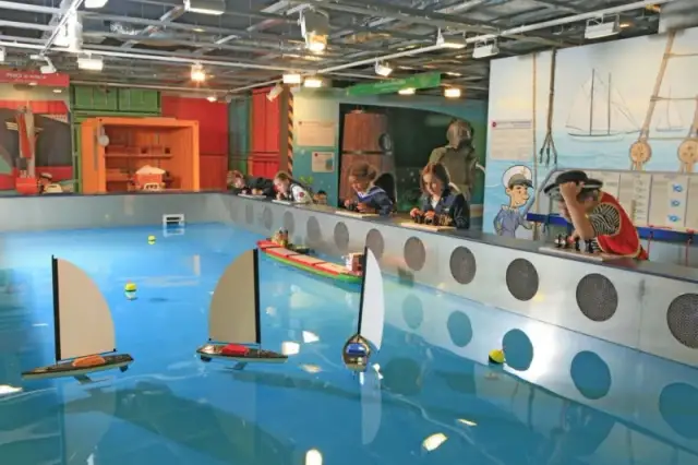 Gdzie jechać z dzieckiem nad morze? Najlepsze miejsca i atrakcje