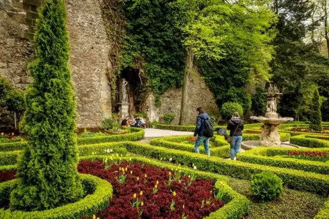 Wałbrzych z dzieckiem: Odkryj najlepsze atrakcje i plan wyjazdu!