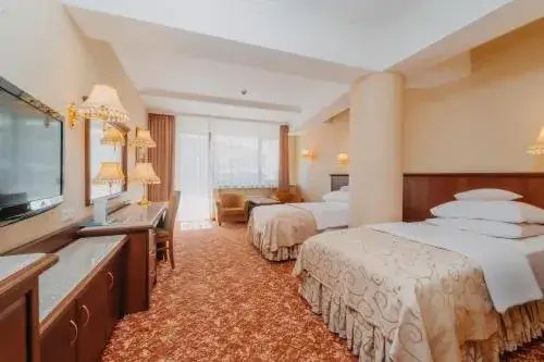 Ile pokoi ma hotel Gołębiewski w Karpaczu? Zobacz pełną ofertę.