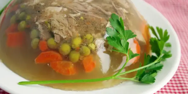 Jak zrobić galat z golonki – prosty przepis na pyszną galaretę