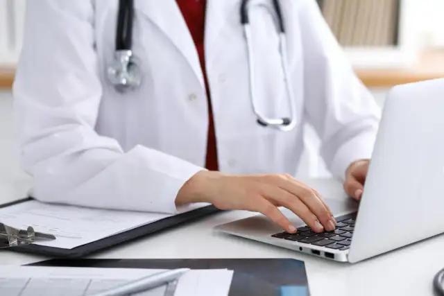 Jak zmienić przychodnię NFZ i uniknąć problemów w procesie