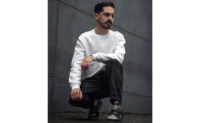 Z czym nosić bluzę bez kaptura – pomysły na codzienne i półformalne stylizacje