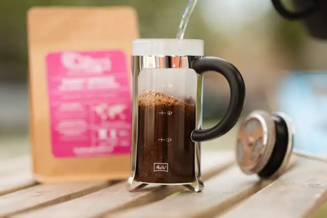 Kofeina: Kakao czy kawa? Poznaj fakty i wybierz idealne pobudzenie