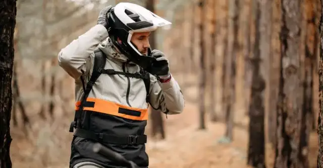 Najlepszy kask enduro MTB: jak wybrać idealny model dla siebie
