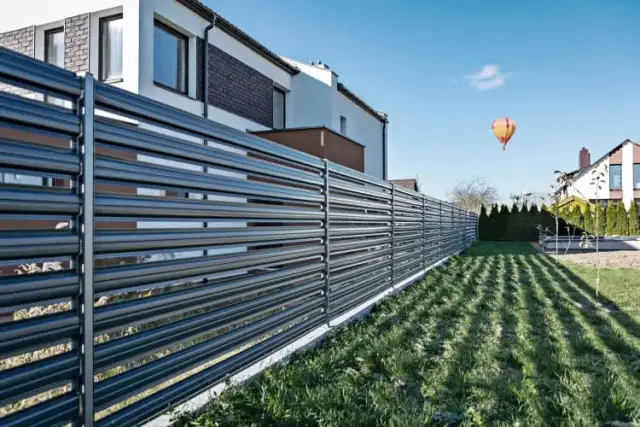 Ogrodzenie ze sztachet w krzyżówce? Mamy rozwiązania!