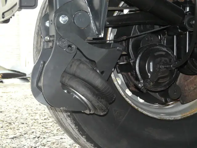 Myślę, że "Mechanizm podnoszenia osi BPW: Oszczędzaj paliwo i opony! Poradnik" będzie idealnym tytułem.