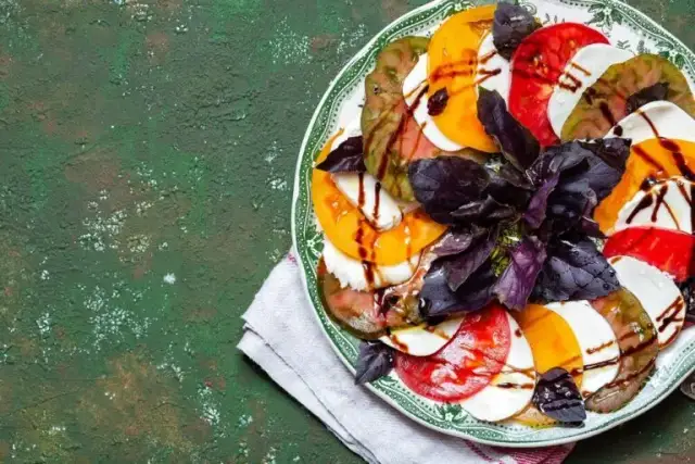 Co zjeść w Rzymie? Najlepsze lokalne potrawy, których nie możesz przegapić