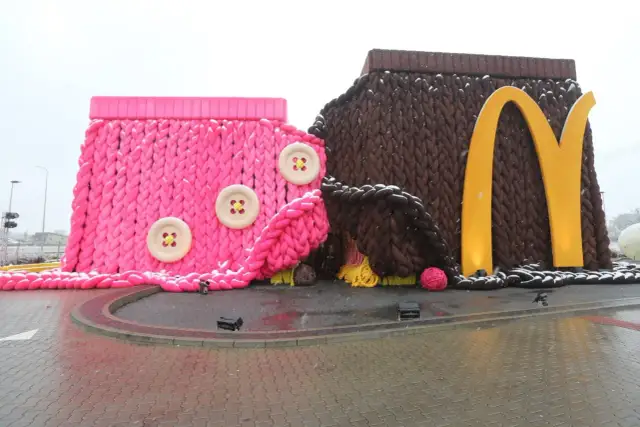 Gdzie jest sweter McDonald's w Ustroniu? Znajdź go łatwo!