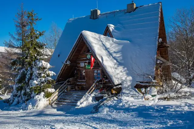 Bacówka Mała Rawka - idealne miejsce na wypoczynek w Bieszczadach