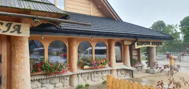 Gospoda Harnaś w Dolinie Kościeliskiej - najlepsza lokalizacja w górach