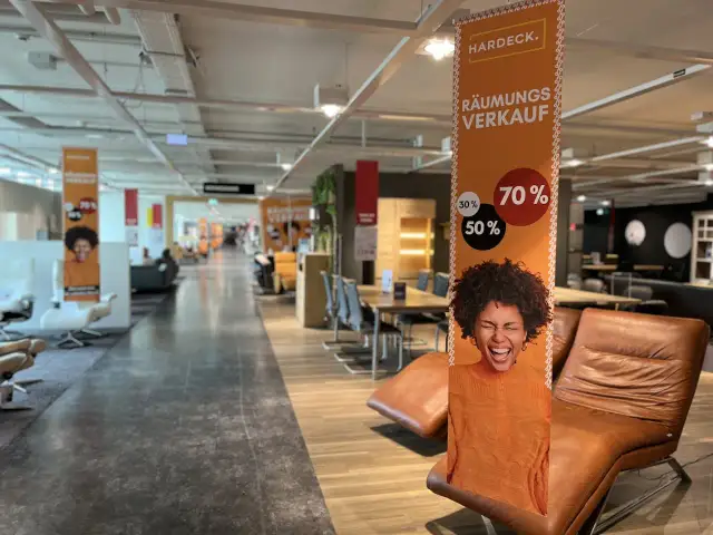 Gastro-Möbel gebraucht: Sparen Sie bis zu 70% So geht's!