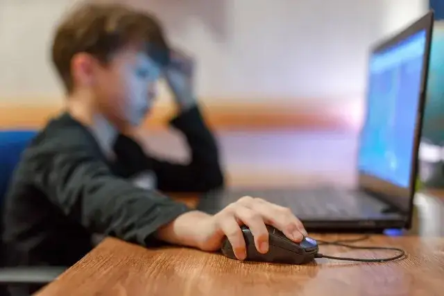 Czy uczniowie dostaną laptopy? Oto szczegóły rządowego programu