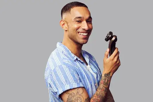 Golarka hybrydowa - co to znaczy i dlaczego warto ją mieć?