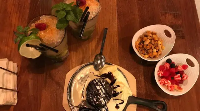 Catalina Tapas & Bar: Tu guía esencial de sabores en Santa Catalina