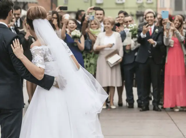 Czy wesele w piątek to grzech? Odkryj, co mówi Kościół