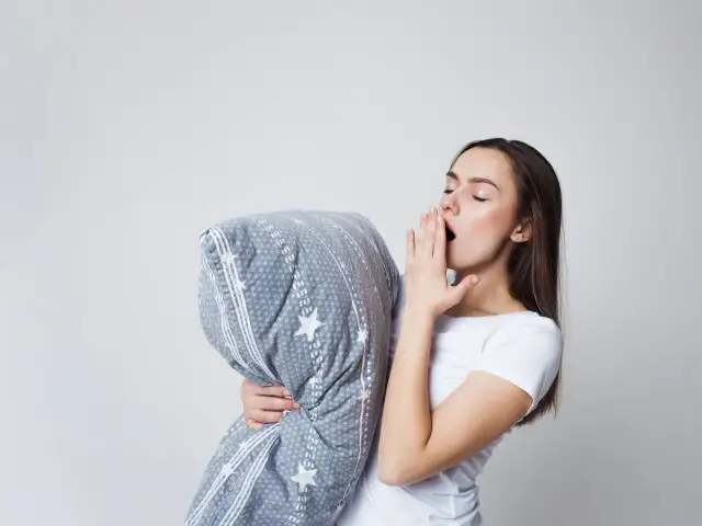 KLS: Syndrom śpiącej królewny objawy, diagnoza, życie bez bajki