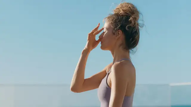 Joga czakry: Odkryj moc harmonizacji energii i emocji w życiu