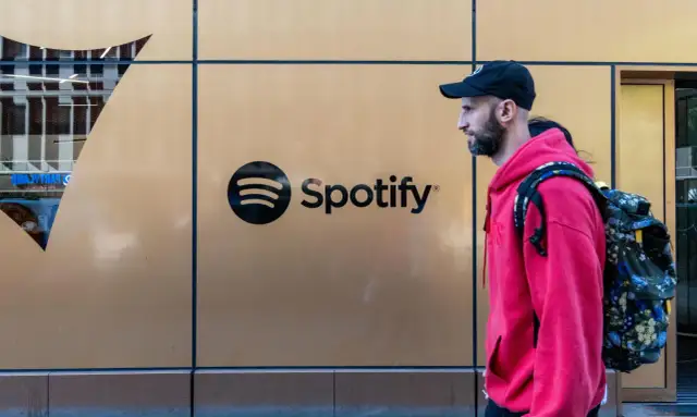 Ile Spotify płaci artystom w Polsce? Zarobki i stawki