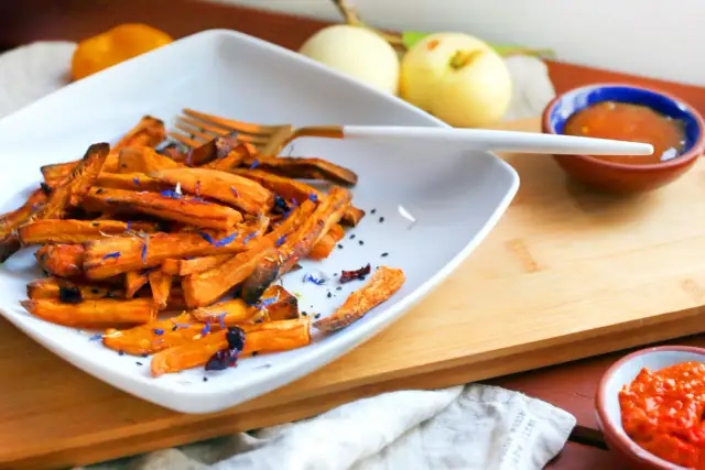 Frytki z batatów: Czy są zdrowe? Analiza i zdrowy przepis