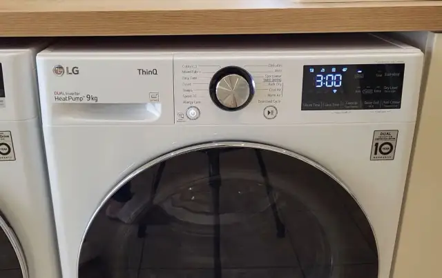 Ile trwa suszenie w suszarce? Sprawdź czasy i triki!