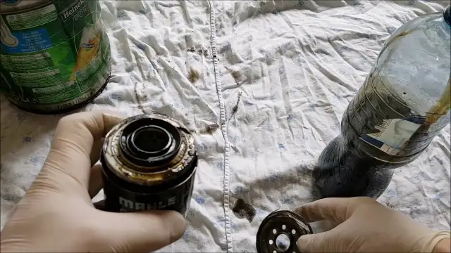 Toyota Yaris 1.0 ile oleju? Oto co musisz wiedzieć przed wymianą