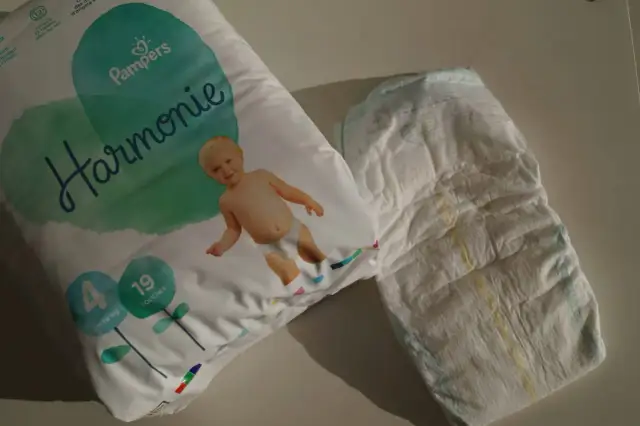 Pampers Harmonie czy Premium Care - co wybrać dla wrażliwej skóry?